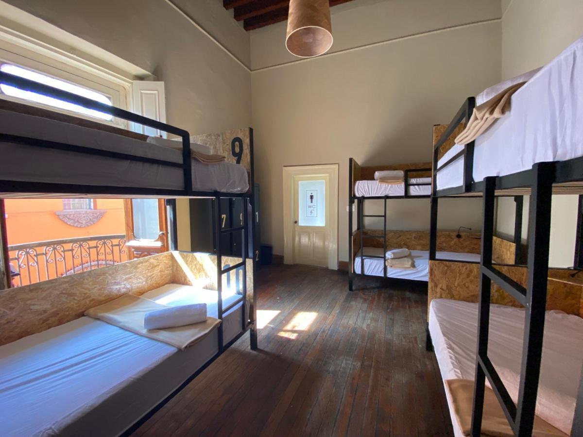 Iturbide500 Hostal ซานหลุยส์โปโตซิ ภายนอก รูปภาพ