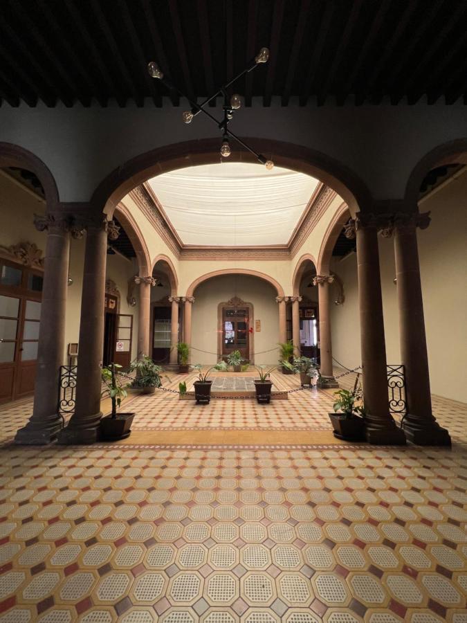 Iturbide500 Hostal ซานหลุยส์โปโตซิ ภายนอก รูปภาพ